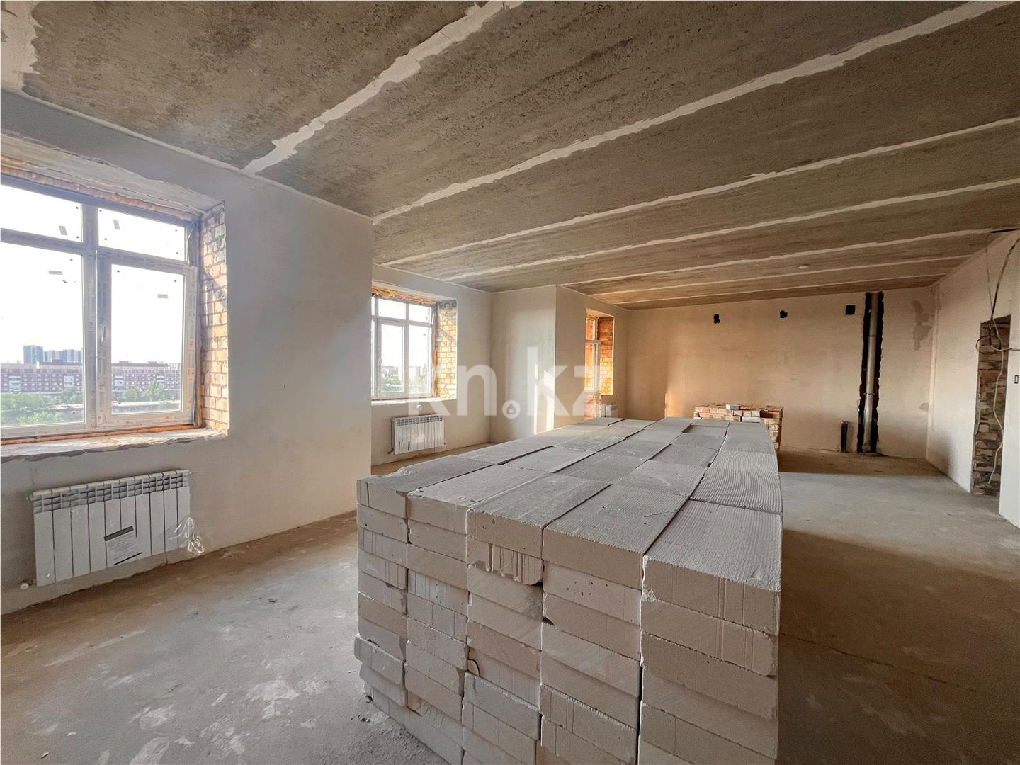 Продажа 3-комнатной квартиры, 92 м² - Продажа трехкомнатных квартир на Юго-Востоке Караганды - страница 9 фото 4 из 9