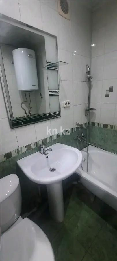 Продажа 1-комнатной квартиры, 35 м², 11 кв-л, дом  7 в Караганде - фото 3