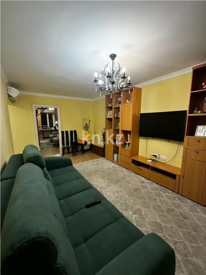 Продажа 3-комнатной квартиры, 59 м², ул. Жумалиева, дом  156 - Продажа квартир в Алматы фото 1 из 4
