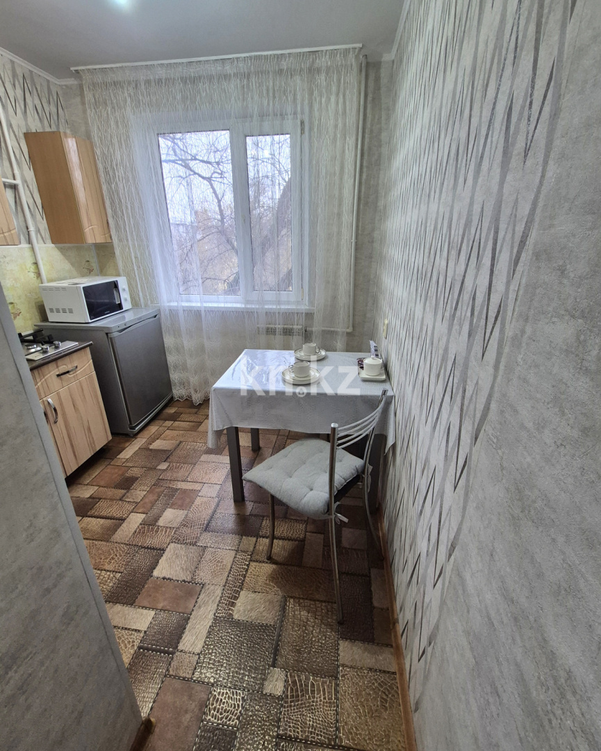 Аренда 1-комнатной квартиры посуточно, 33 м², ул. Кердери, дом  174 - Аренда жилой и коммерческой недвижимости в Уральске фото 4 из 6