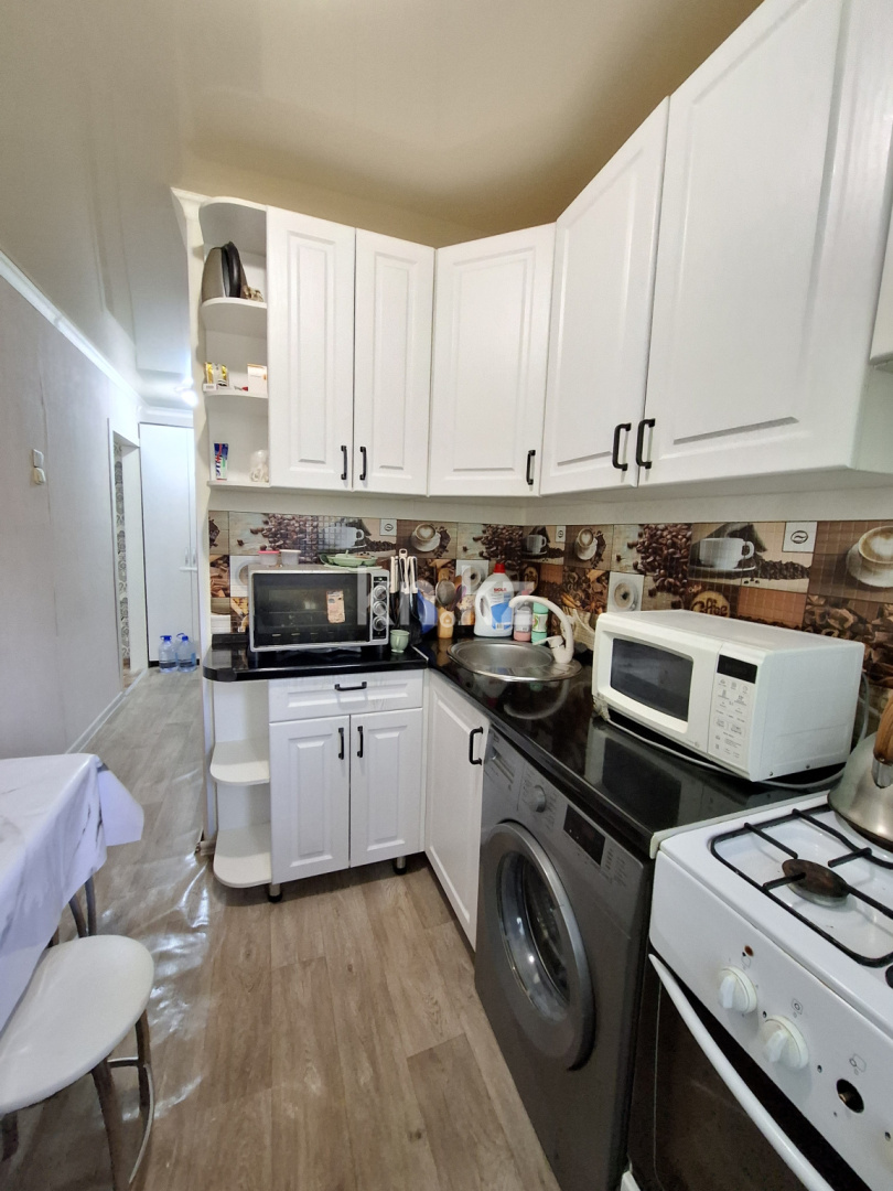 Продажа 2-комнатной квартиры, 45 м², 2 кв-л, дом  18 - Продажа квартир в Караганде фото 3 из 17