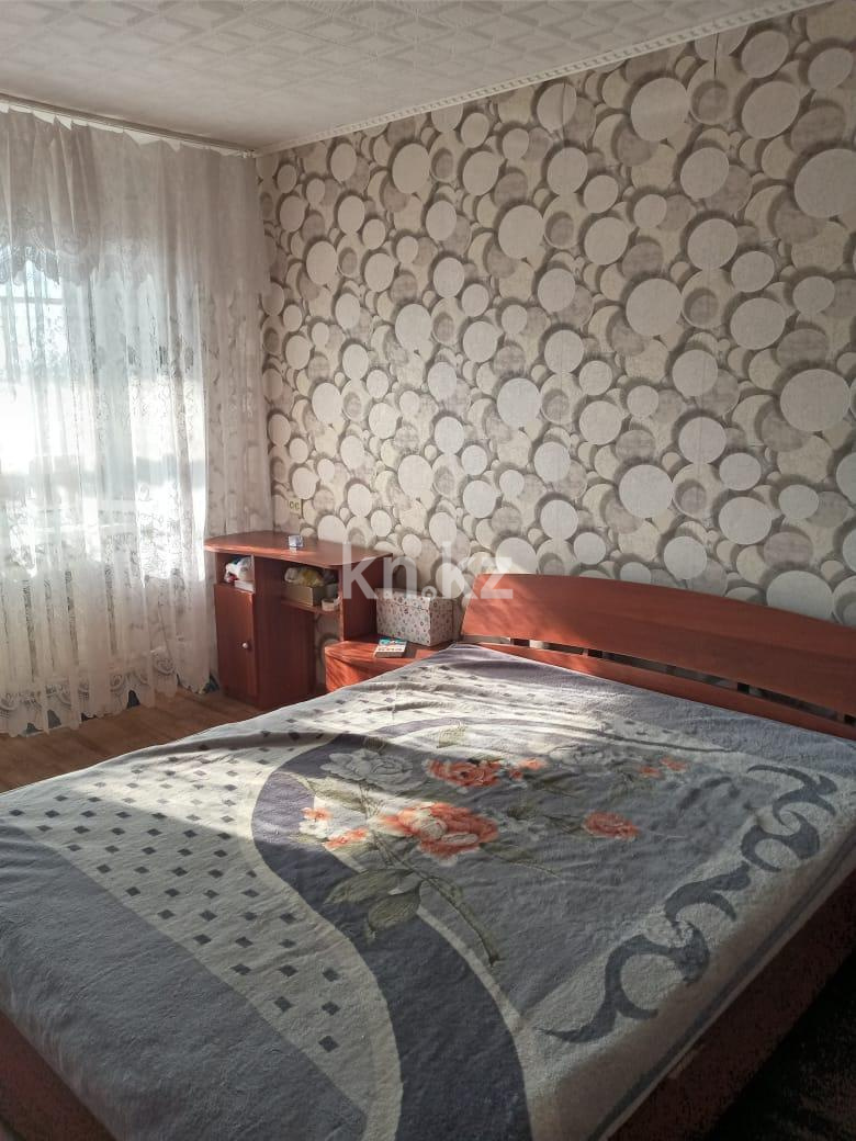 Продажа 3-комнатной квартиры, 62 м², мкр-н 15, дом  3а - Продажа  трехкомнатных квартир в Караганде без посредников фото 1 из 2