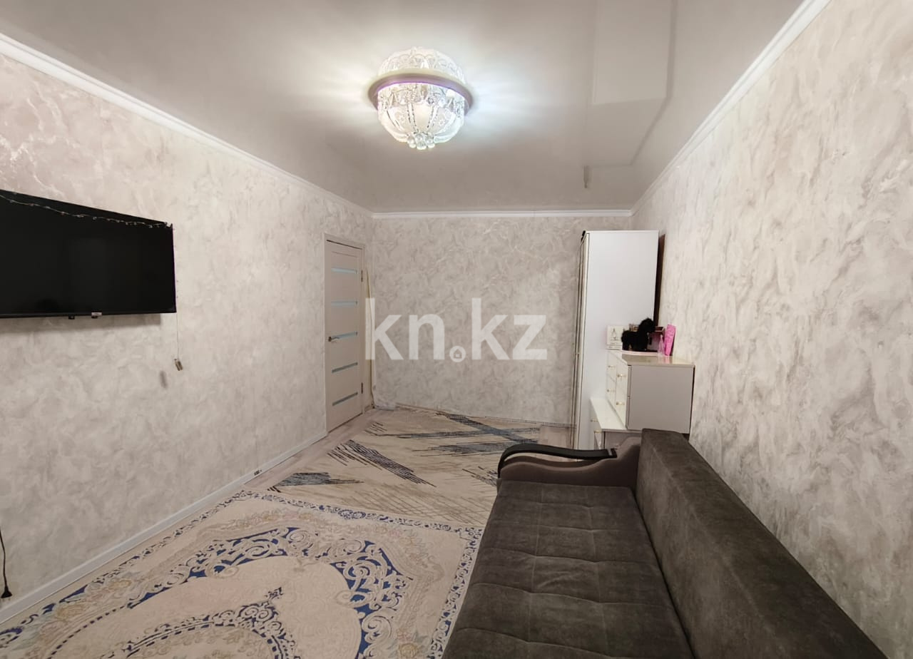 Продажа 1-комнатной квартиры, 37 м² - Продажа недвижимости в Караганде - страница 2 фото 1 из 10