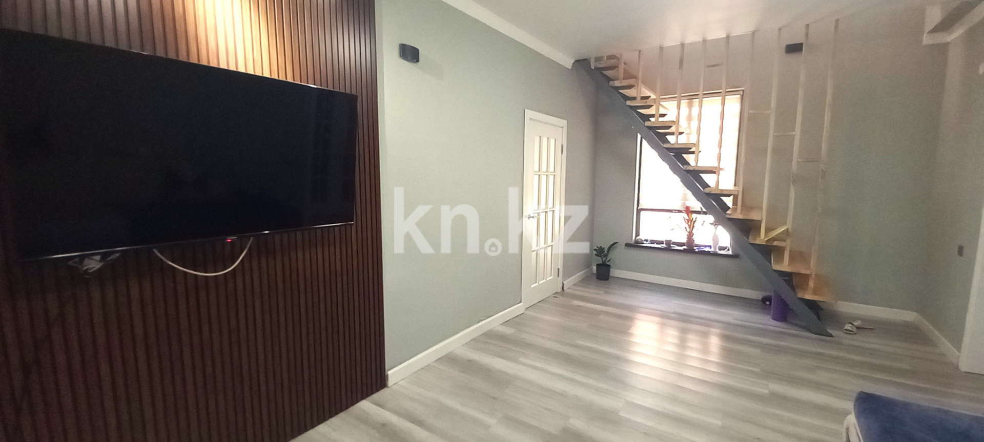 Продажа 5-комнатного дома, 180 м², ул. Апорт - Продажа домов, коттеджей в Алматы фото 2 из 13