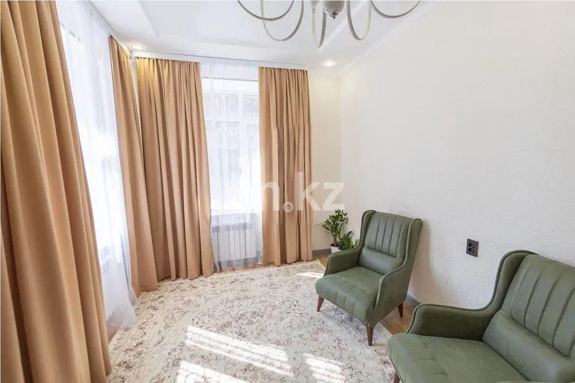 Продажа 2-комнатной квартиры, 65 м², ул. Казыбек би, дом  5а в Астане