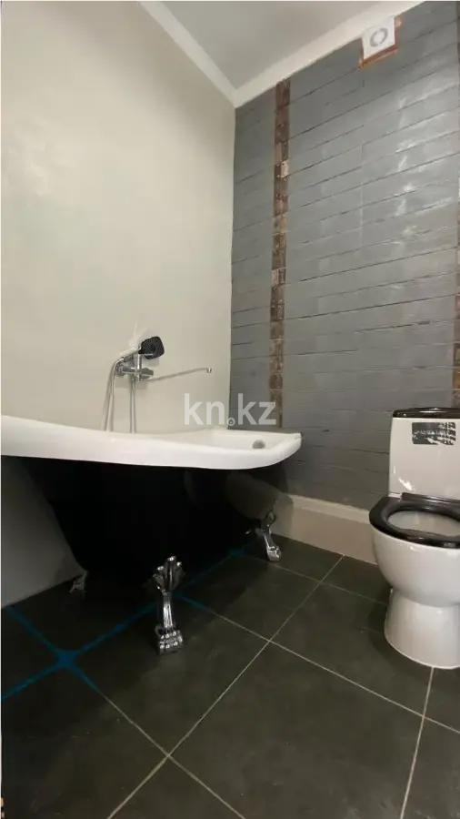Продажа 1-комнатной квартиры, 38 м², ул. Бокейхана, дом  27а в Астане - фото 3