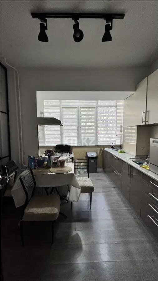 Продажа 2-комнатной квартиры, 55.2 м² в Алматы - фото 3