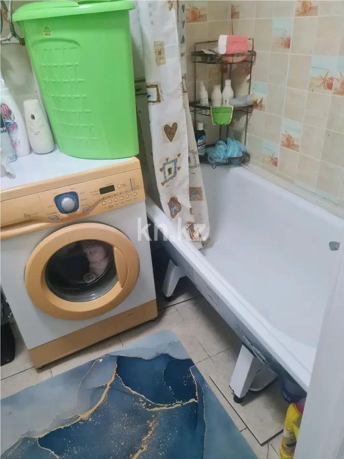 Продажа 3-комнатной квартиры, 64 м², 2 мкр-н, дом  6 в Абае - фото 4