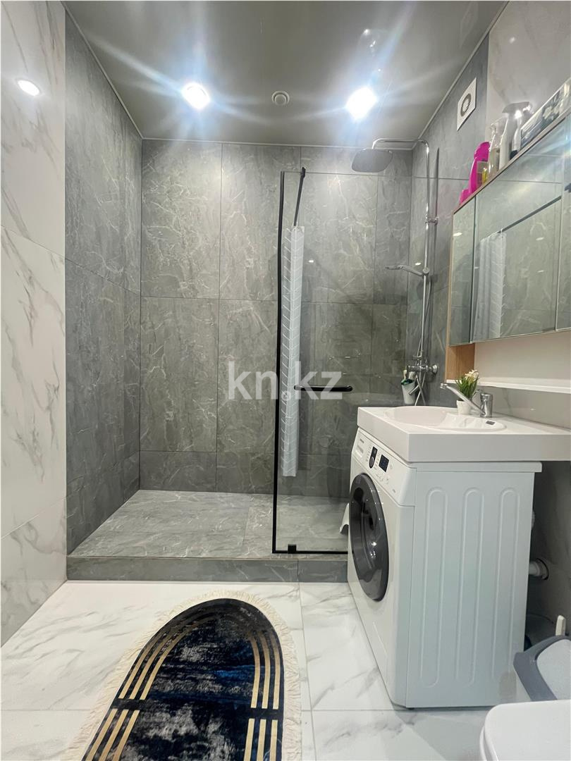 Продажа 2-комнатной квартиры, 70 м², пр. Строителей, дом  33/4 - Продажа квартир в Караганде с фото фото 12 из 14