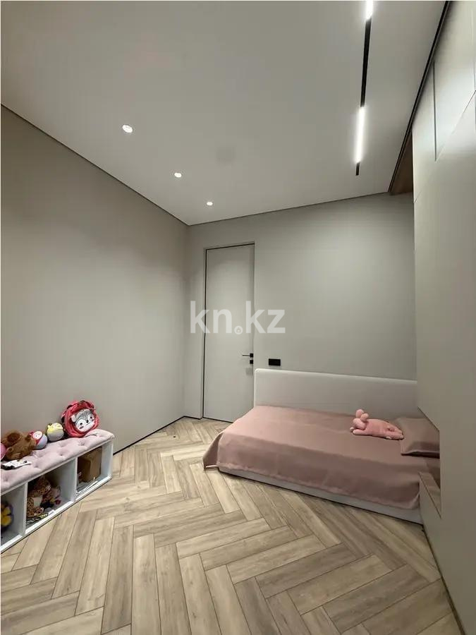 Продажа 4-комнатной квартиры, 135 м², пр. Серкебаева, дом  146/11 в Алматы - фото 3