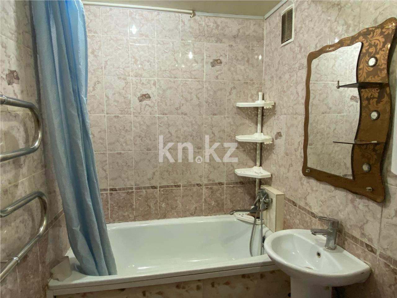 Продажа 3-комнатной квартиры, 55 м², мкр-н 12 - Продажа жилой и коммерческой недвижимости в Караганде фото 7 из 8