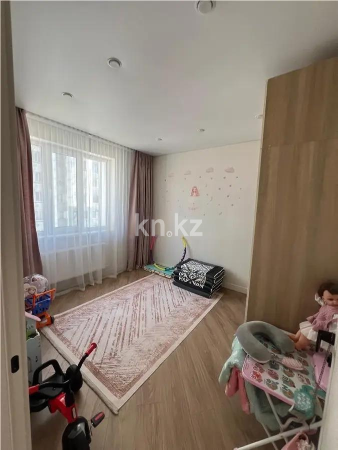 Продажа 3-комнатной квартиры, 78 м², ул. Омарова, дом  10 в Алматы - фото 2