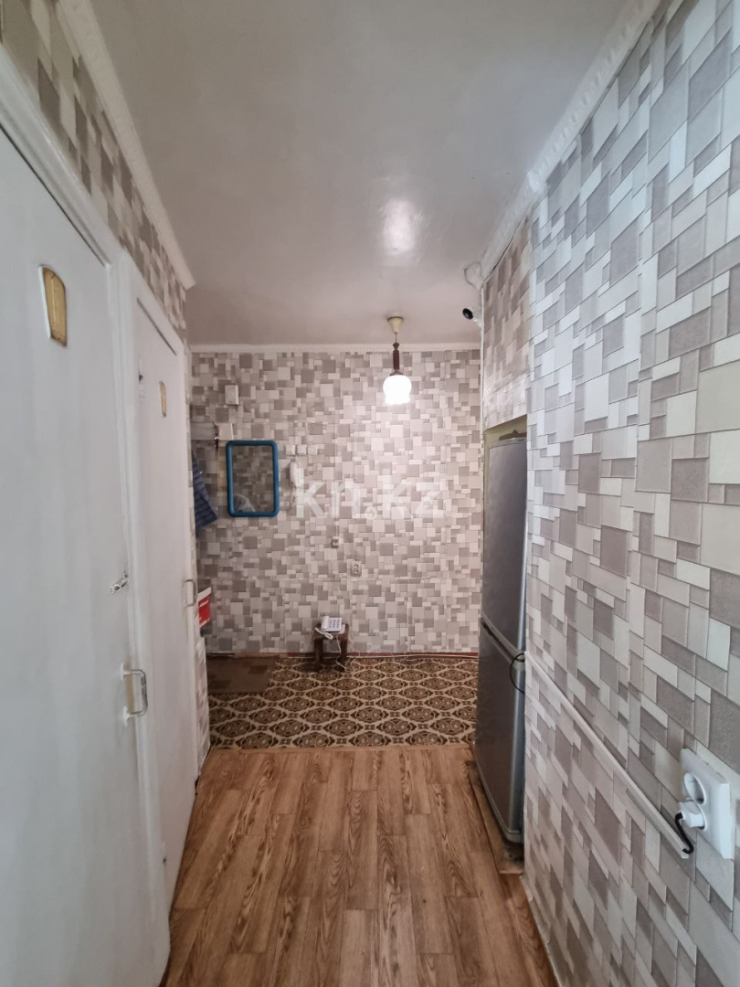 Продажа 3-комнатной квартиры, 50 м², ул. Аманжолова, дом  21 - Продажа квартир в Караганде фото 4 из 15