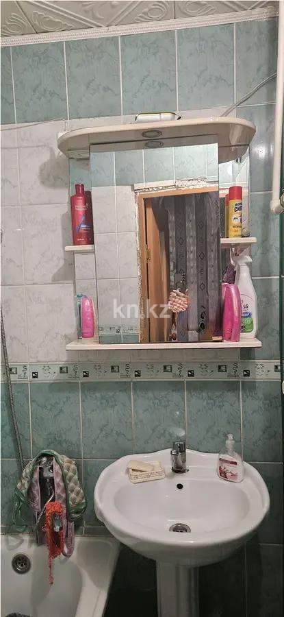 Продажа 2-комнатной квартиры, 45 м², 16 мкр., дом  17 в Караганде - фото 4