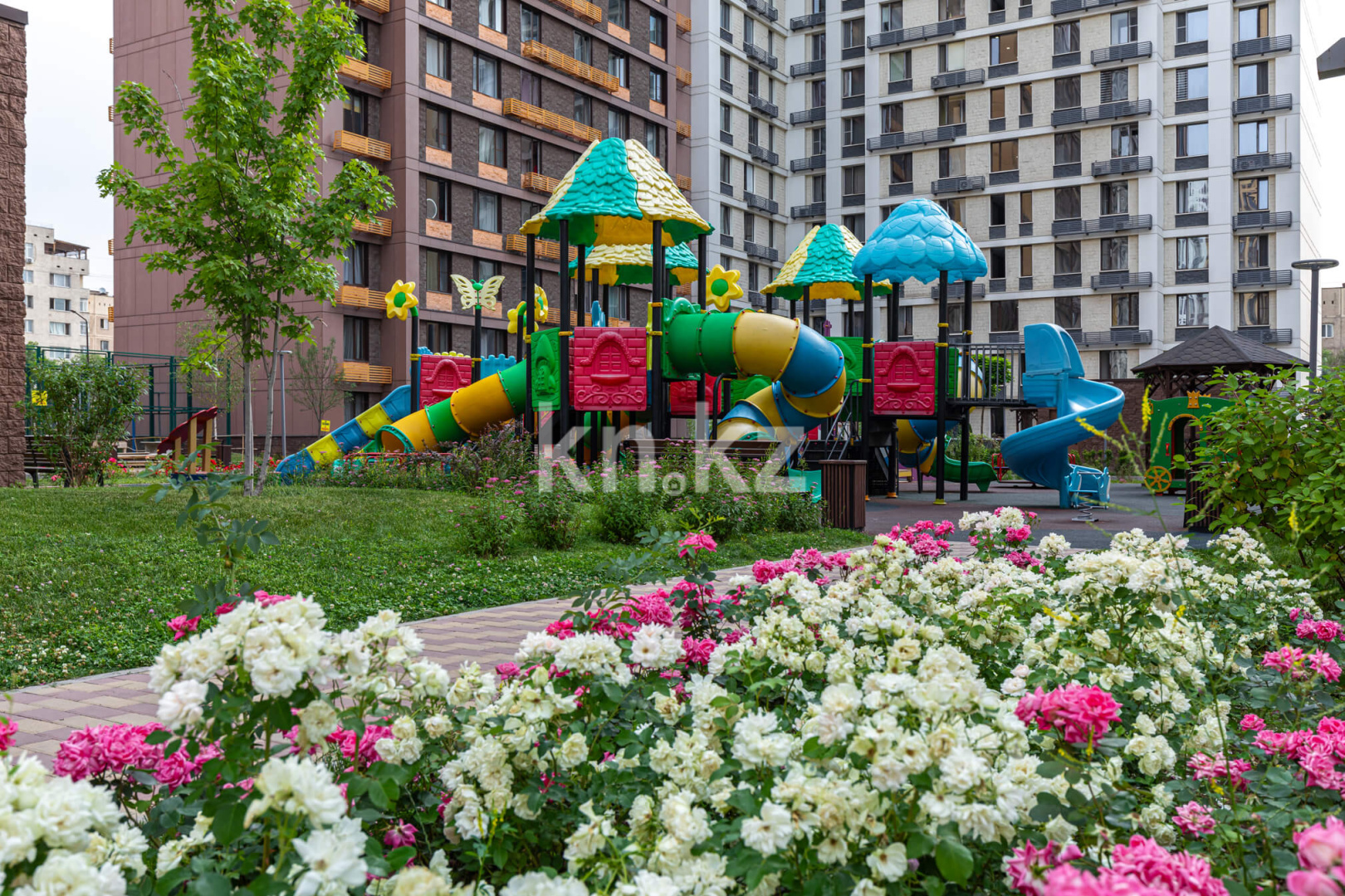 Продажа 2-комнатной квартиры, 55 м², ул. Сатпаева, дом  133/5 в Алматы - фото 13