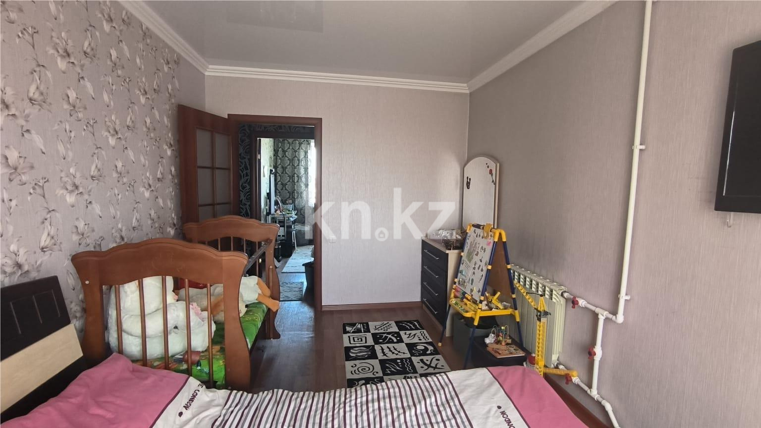 Продажа 4-комнатной квартиры, 78 м², ул. Дюсембекова - Продажа  четырехкомнатных квартир в Караганде фото 7 из 22