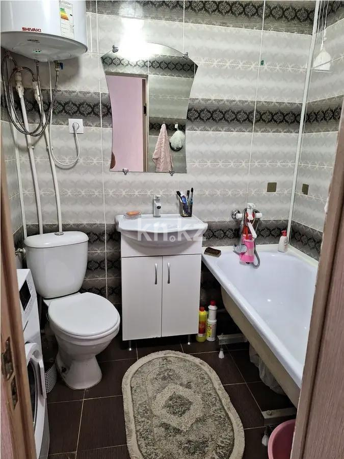 Продажа 2-комнатной квартиры, 50 м², 15-й мкр., дом  37 - Продажа  двухкомнатных квартир в Караганде без посредников фото 4 из 5