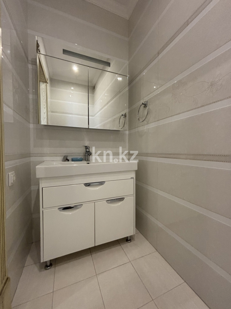 Аренда 2-комнатной квартиры, 104 м², Жамал Омаровой - Аренда квартир помесячно в Алматы с фото фото 11 из 16