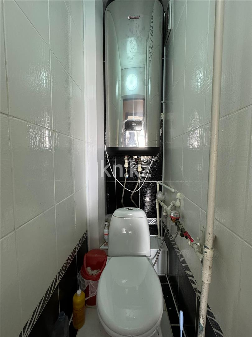 Продажа 4-комнатной квартиры, 70 м², ул. Жекибаева - Продажа  четырехкомнатных квартир в Караганде фото 8 из 10