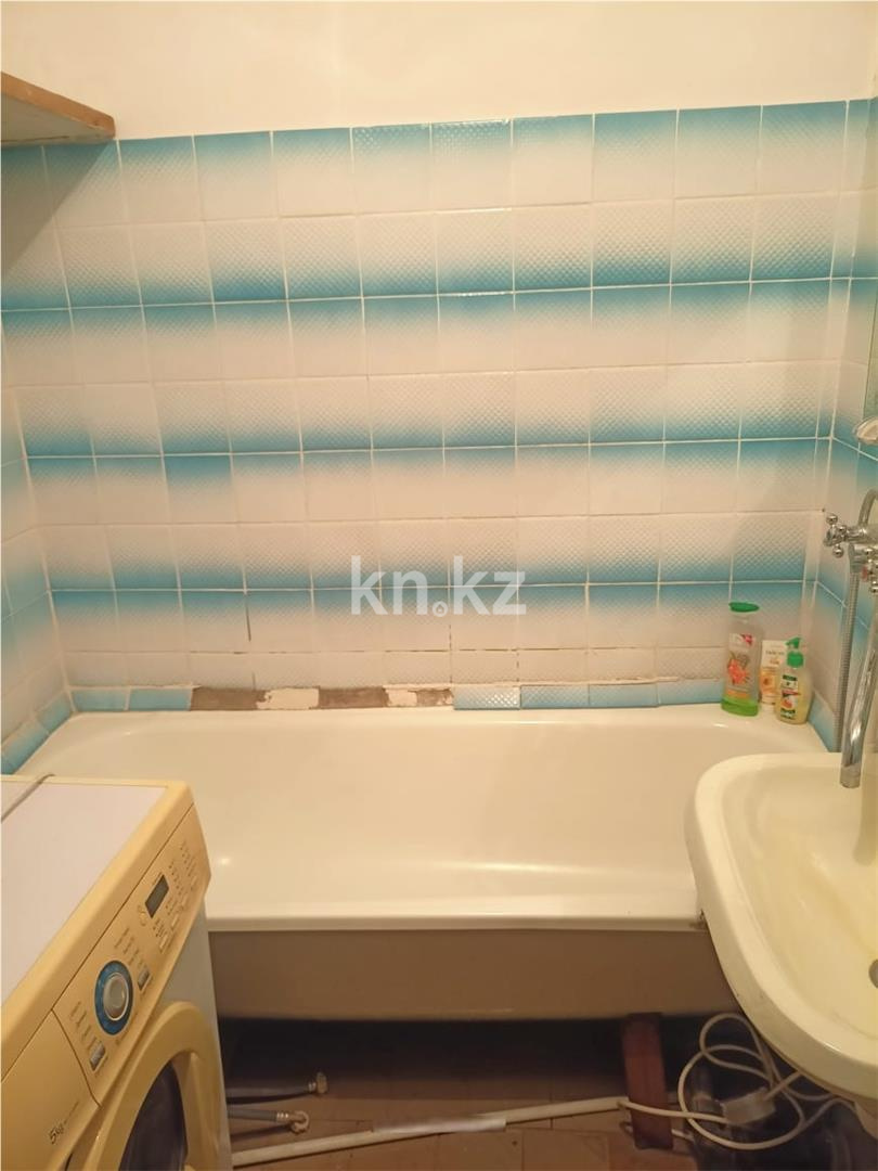 Продажа 3-комнатной квартиры, 70 м², пр. Момышулы в Темиртау - фото 9