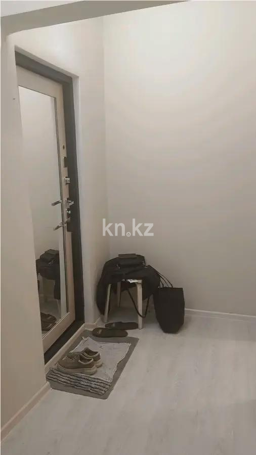 Продажа 1-комнатной квартиры, 37.2 м², мкр-н Аксай-3, дом  21 в Алматы - фото 4