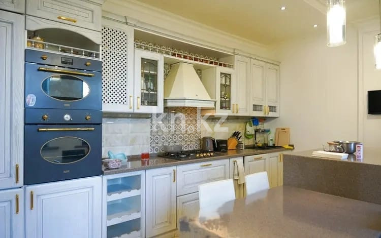 Аренда 8-комнатного дома, 540 м² - Аренда домов в Алматы фото 12 из 24