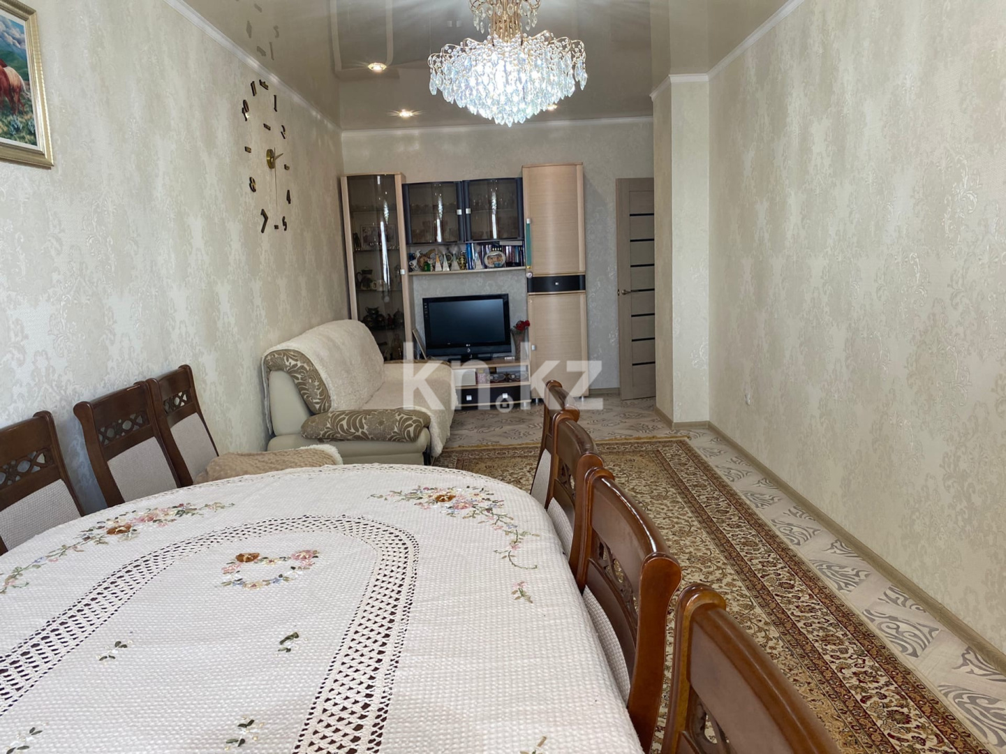 Продажа 3-комнатной квартиры, 86 м², пр. Республики, дом  1/3 - Продажа квартир в Караганде фото 2 из 9