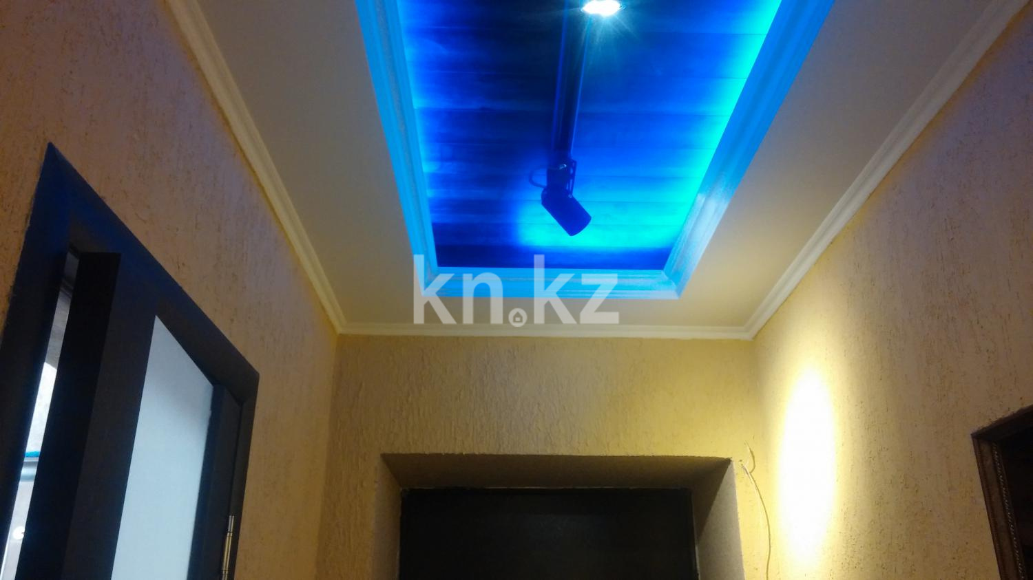 Аренда 1-комнатной квартиры посуточно, 34 м², пр. Бухар-жырау, дом  70 в Караганде - фото 9