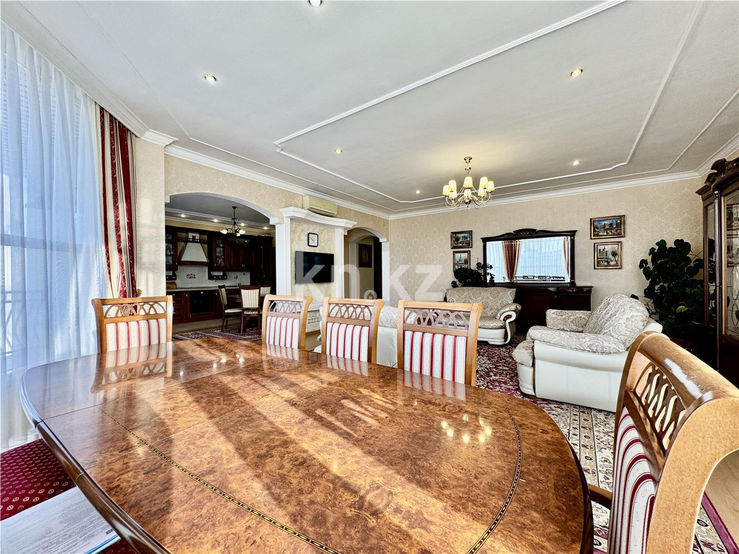 Продажа 3-комнатной квартиры, 132 м², ул. Абая, дом  5 - Продажа квартир в Караганде фото 5 из 38