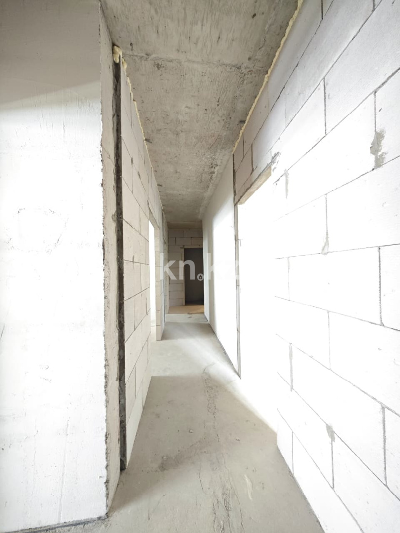 Продажа 3-комнатной квартиры, 89 м², ул. Дюсембекова, дом  83/3 в Караганде - фото 7