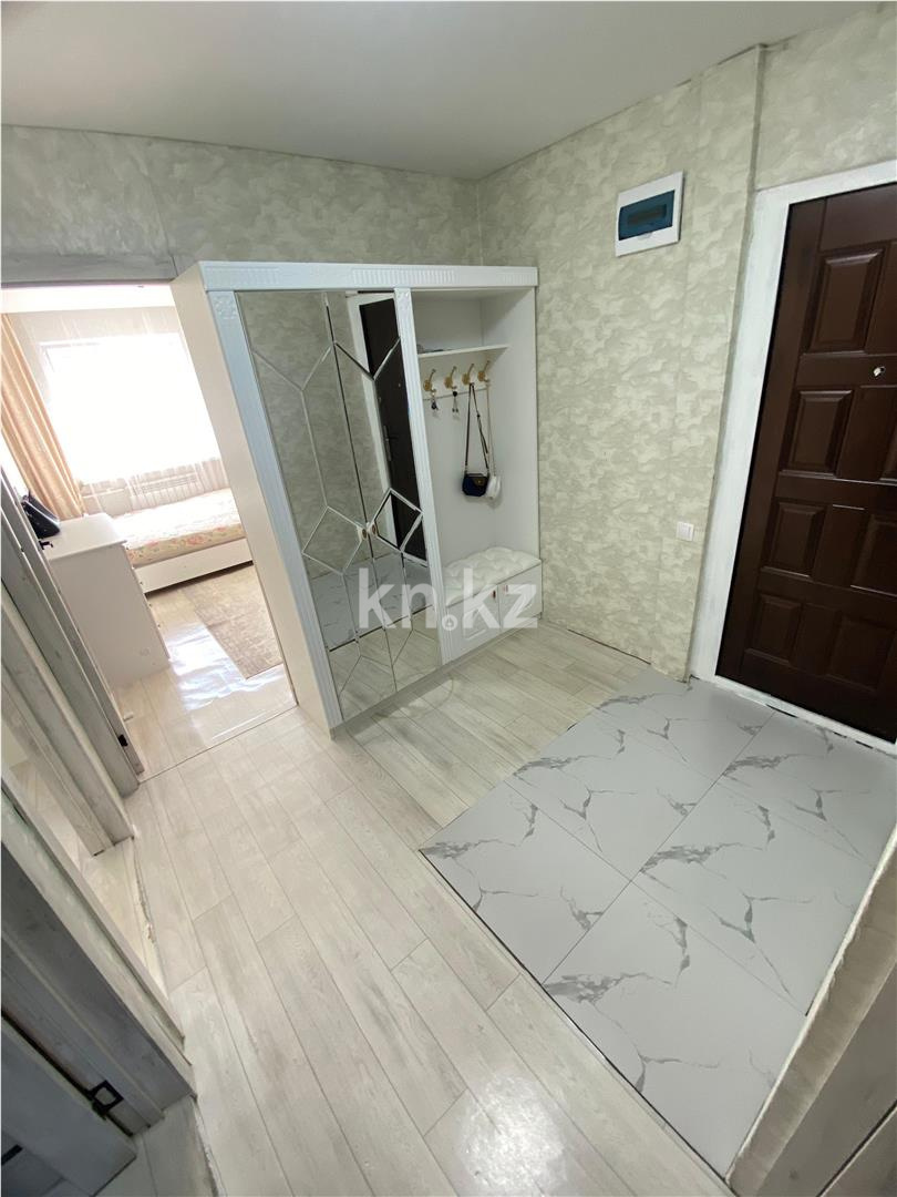 Продажа 3-комнатной квартиры, 61 м², мкр-н 18 - Продажа квартир в Караганде фото 11 из 14