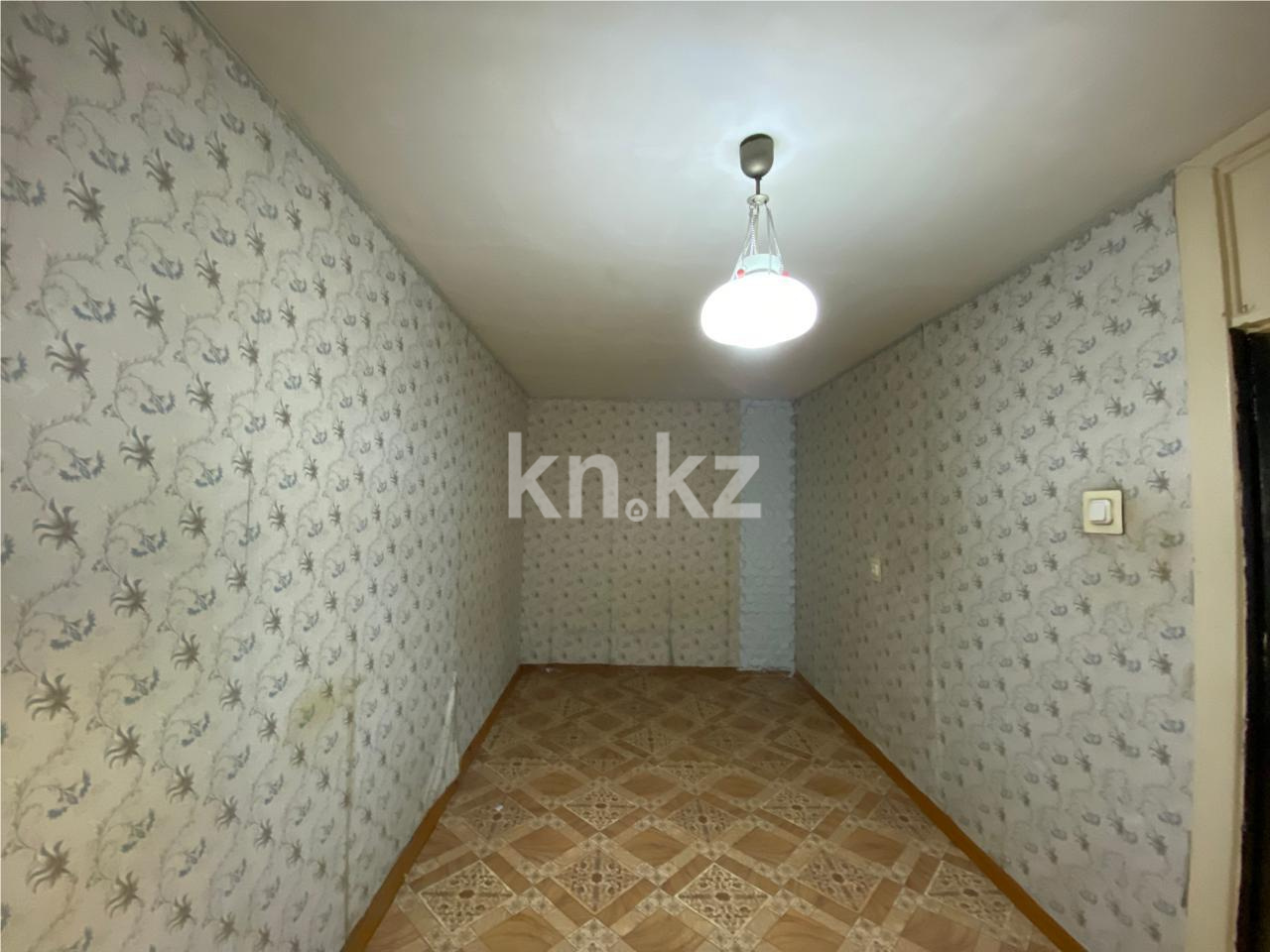 Продажа 3-комнатной квартиры, 57.5 м², пр. Н. Абдирова - Продажа квартир в Караганде фото 4 из 9