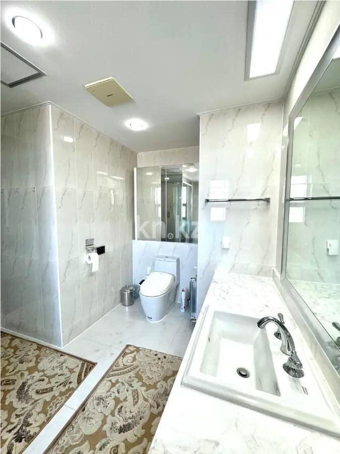 Продажа 5-комнатной квартиры, 212 м² в Астане - фото 8