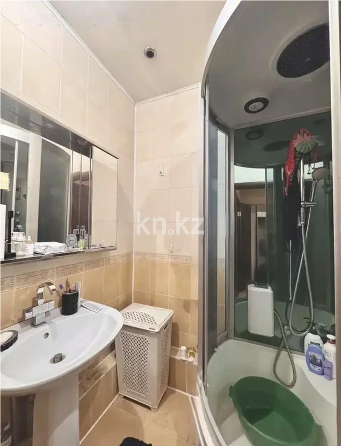 Продажа 3-комнатной квартиры, 70 м², мкр-н Алмагуль, дом  17 в Алматы - фото 4