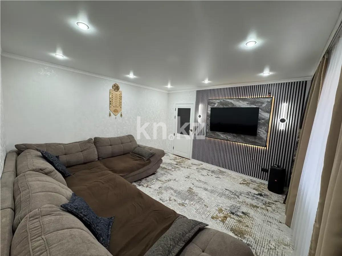 Продажа 3-комнатной квартиры, 63 м², мкр-н Голубые Пруды, дом  18 - Продажа квартир без посредников в Караганде фото 1 из 7