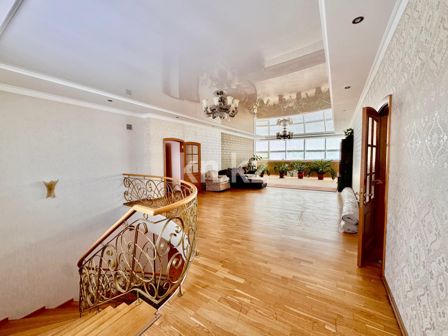 Продажа 6-комнатной квартиры, 383 м², Иманбаева, дом  12/1 - Продажа  пятикомнатных квартир в новостройках Астаны фото 32 из 40