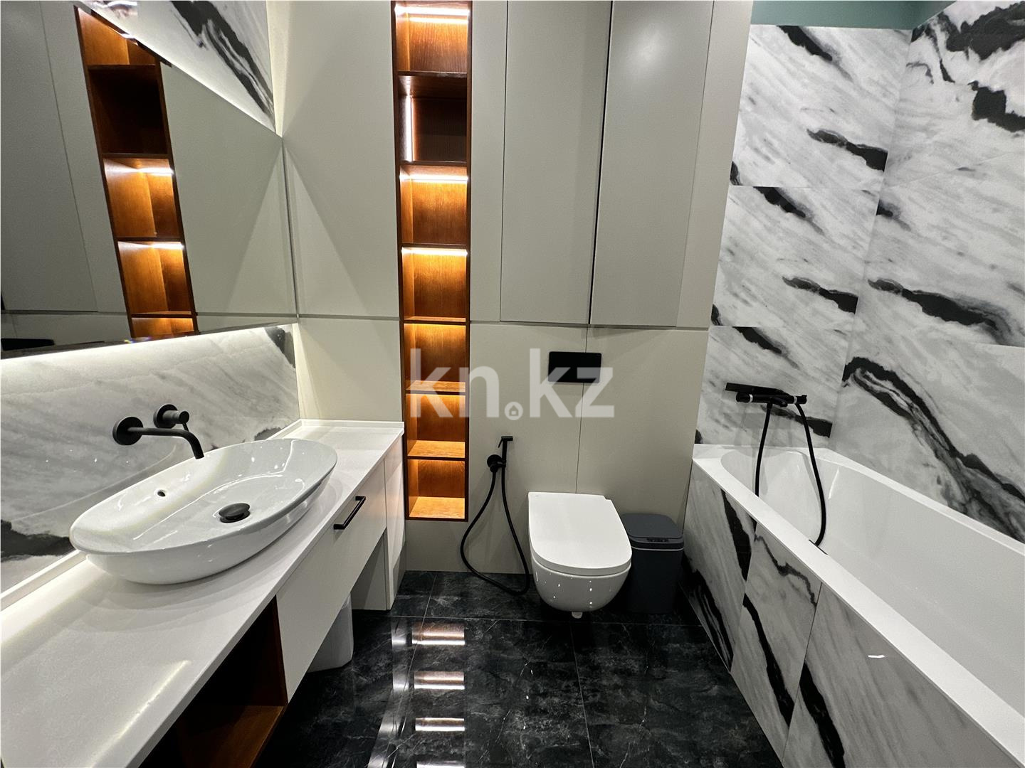 Продажа 4-комнатной квартиры, 105 м², мкр-н Степной-3 - Продажа  четырехкомнатных квартир в Караганде фото 15 из 24