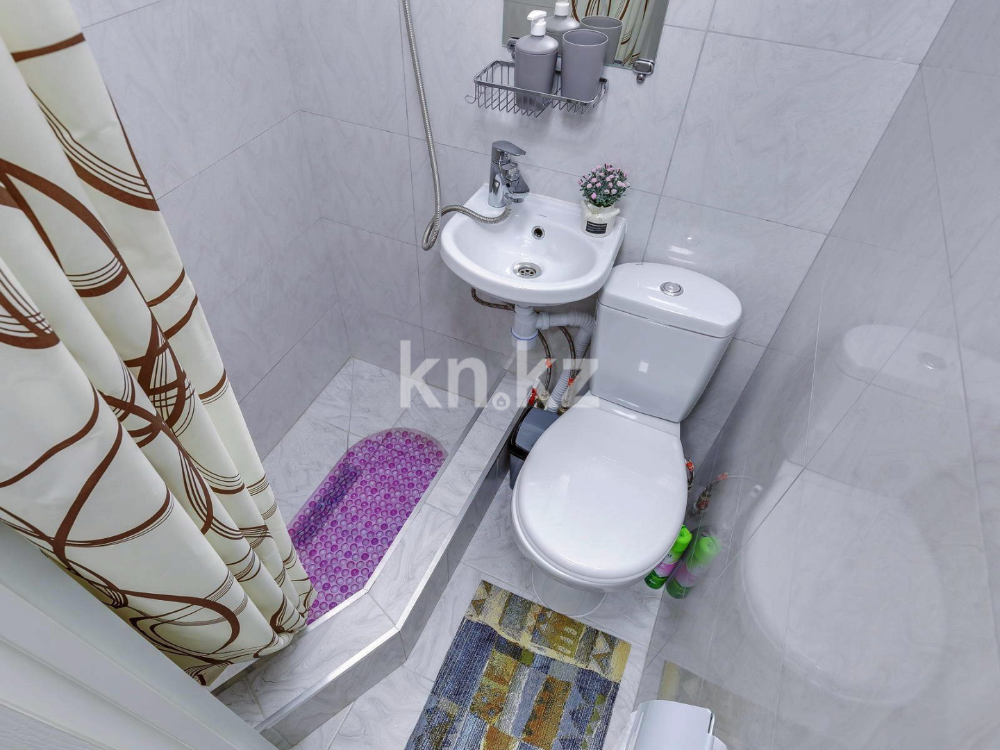 Аренда 1-комнатной квартиры посуточно, 10 м², ул. Казыбек би, дом  126 - ул. Толе би - Аренда  однокомнатных квартир посуточно в Алматы с фото фото 5 из 5