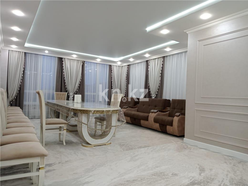 Продажа 4-комнатной квартиры, 140 м², пр. Шахтеров в Караганде - фото 11