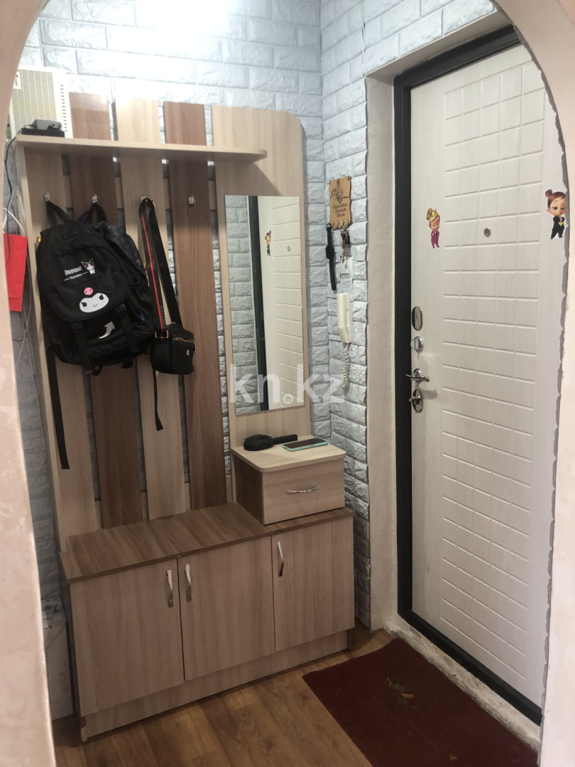 Продажа 3-комнатной квартиры, 50 м², ул. Абая, дом  74/1 - Продажа квартир в Темиртау без посредников фото 12 из 16