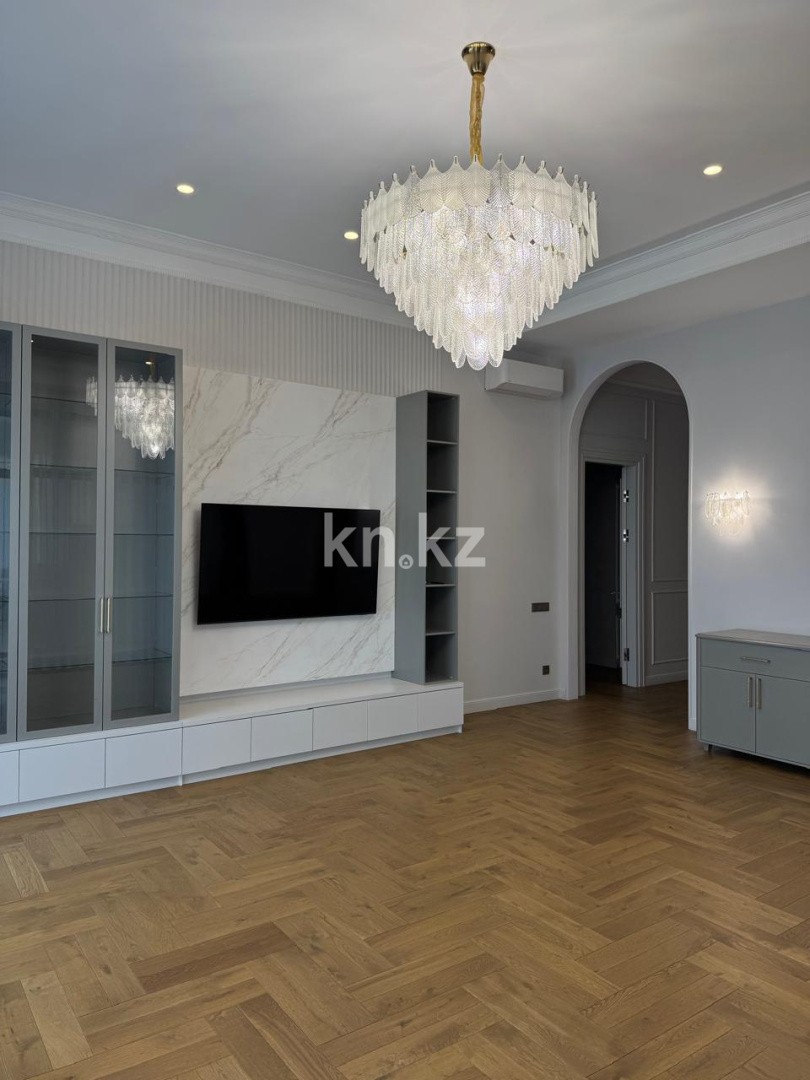 Аренда 4-комнатной квартиры, 230 м² в Алматы - фото 24