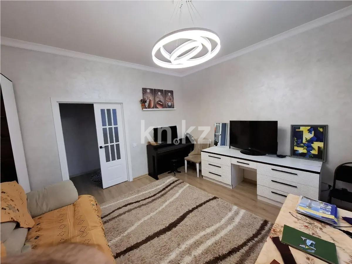 Продажа 2-комнатной квартиры, 80.6 м², пр. Абая, дом  21 в Астане