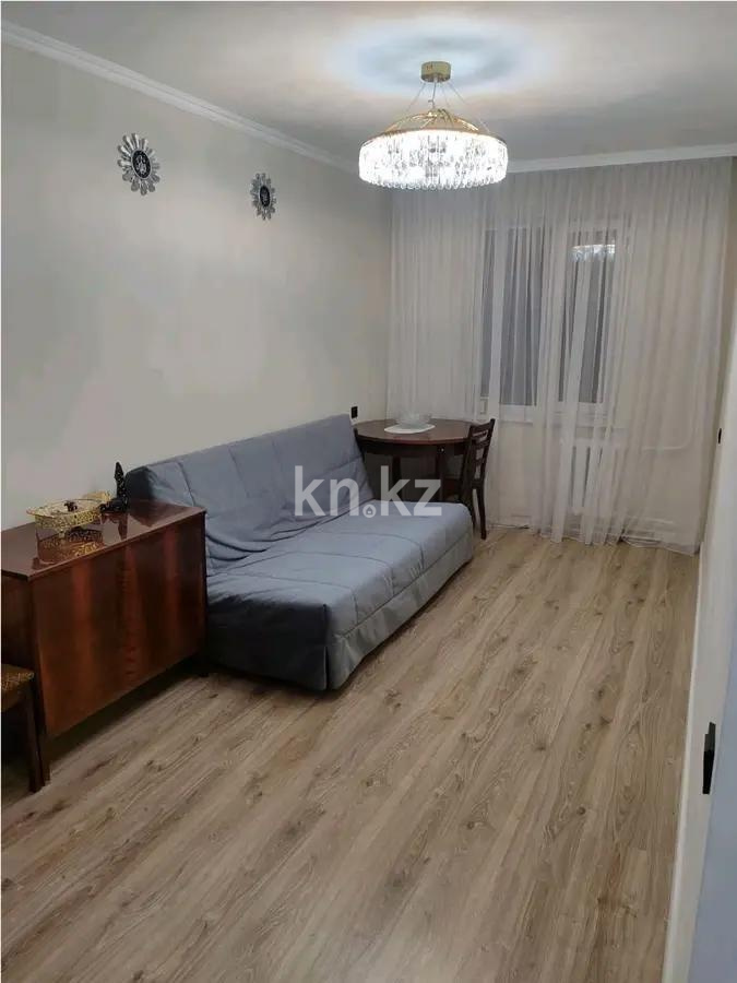 Продажа 3-комнатной квартиры, 60 м², 1 мкр., дом  41А в Алматы - фото 3