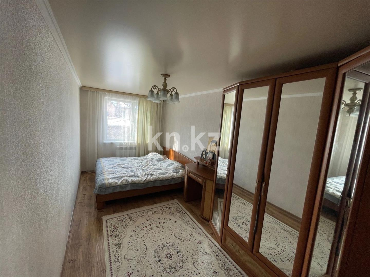 Продажа 4-комнатной квартиры, 76 м², ул. Дюсембекова - Продажа квартир в Караганде фото 14 из 20