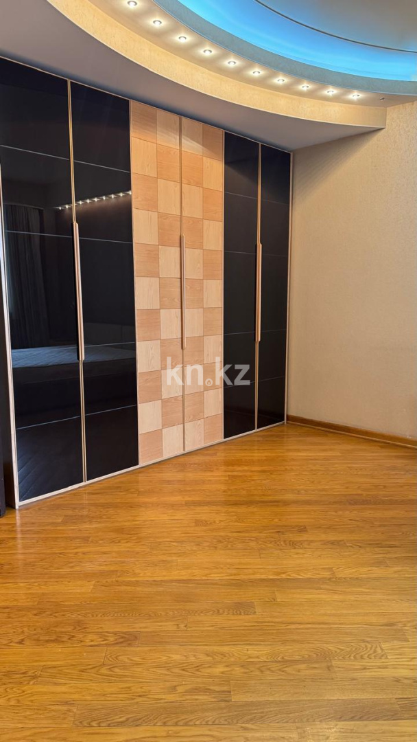 Продажа 4-комнатной квартиры, 252 м², ул. Шукшина в Алматы - фото 18