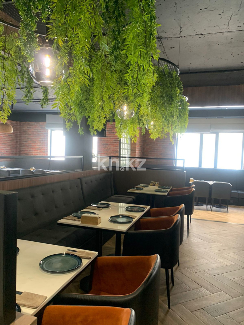 Продажа помещения, 290 м² - Продажа офисных и торговых помещений в Астане фото 1 из 5