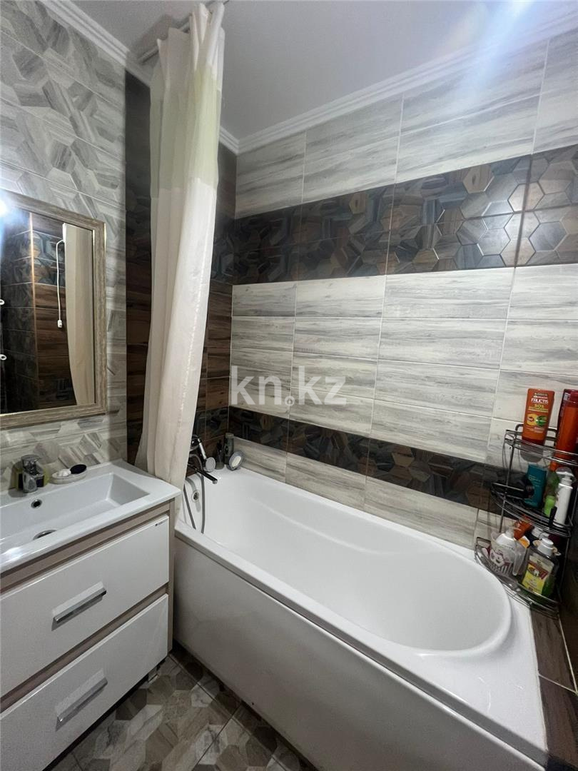 Продажа 2-комнатной квартиры, 70 м², мкр-н Шапагат, дом  8 - Продажа  двухкомнатных квартир в Караганде фото 11 из 22