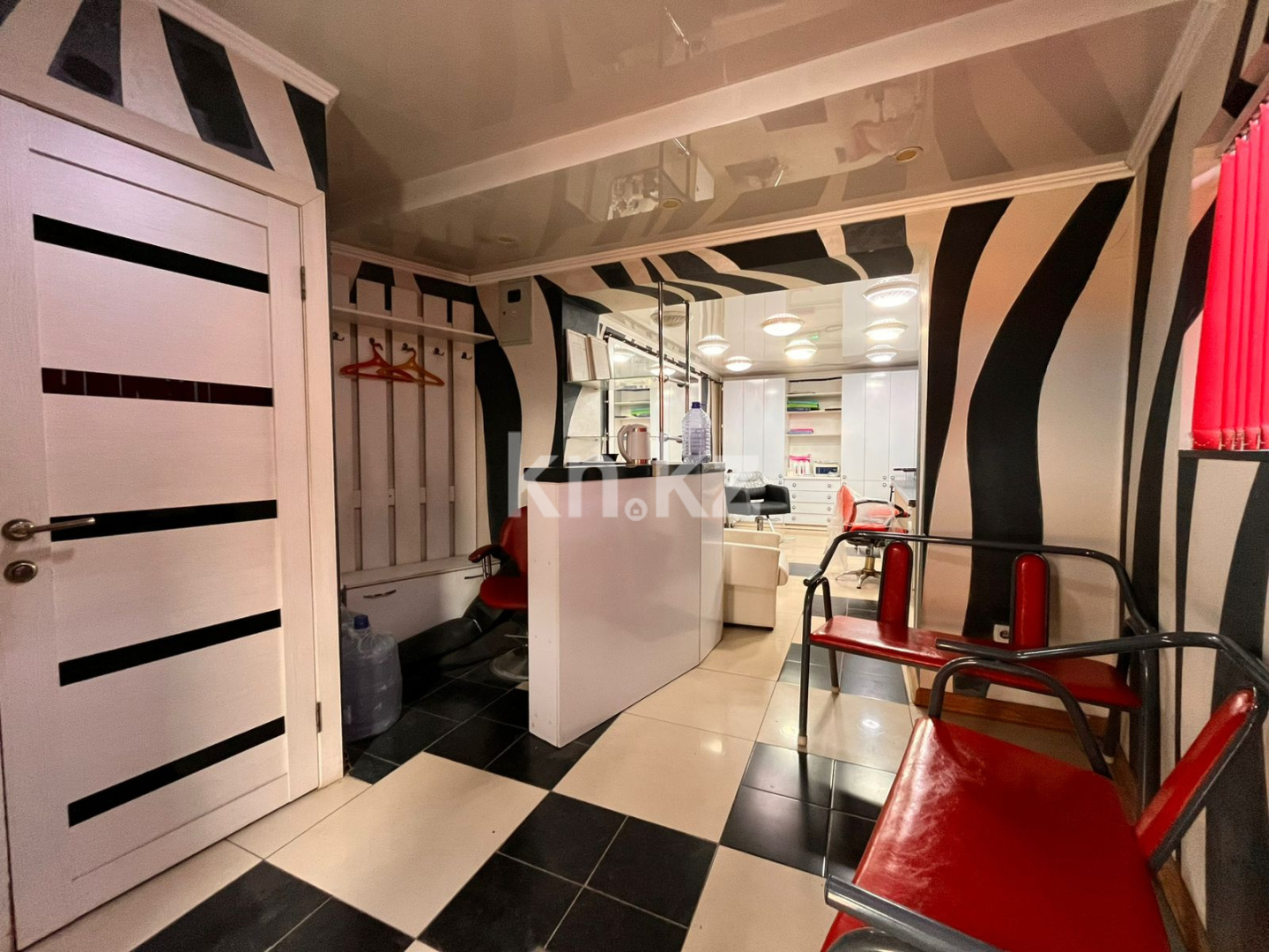 Аренда , ул. Гоголя, дом  33/3 - Аренда офисных и торговых помещений в Караганде с фото фото 3 из 8