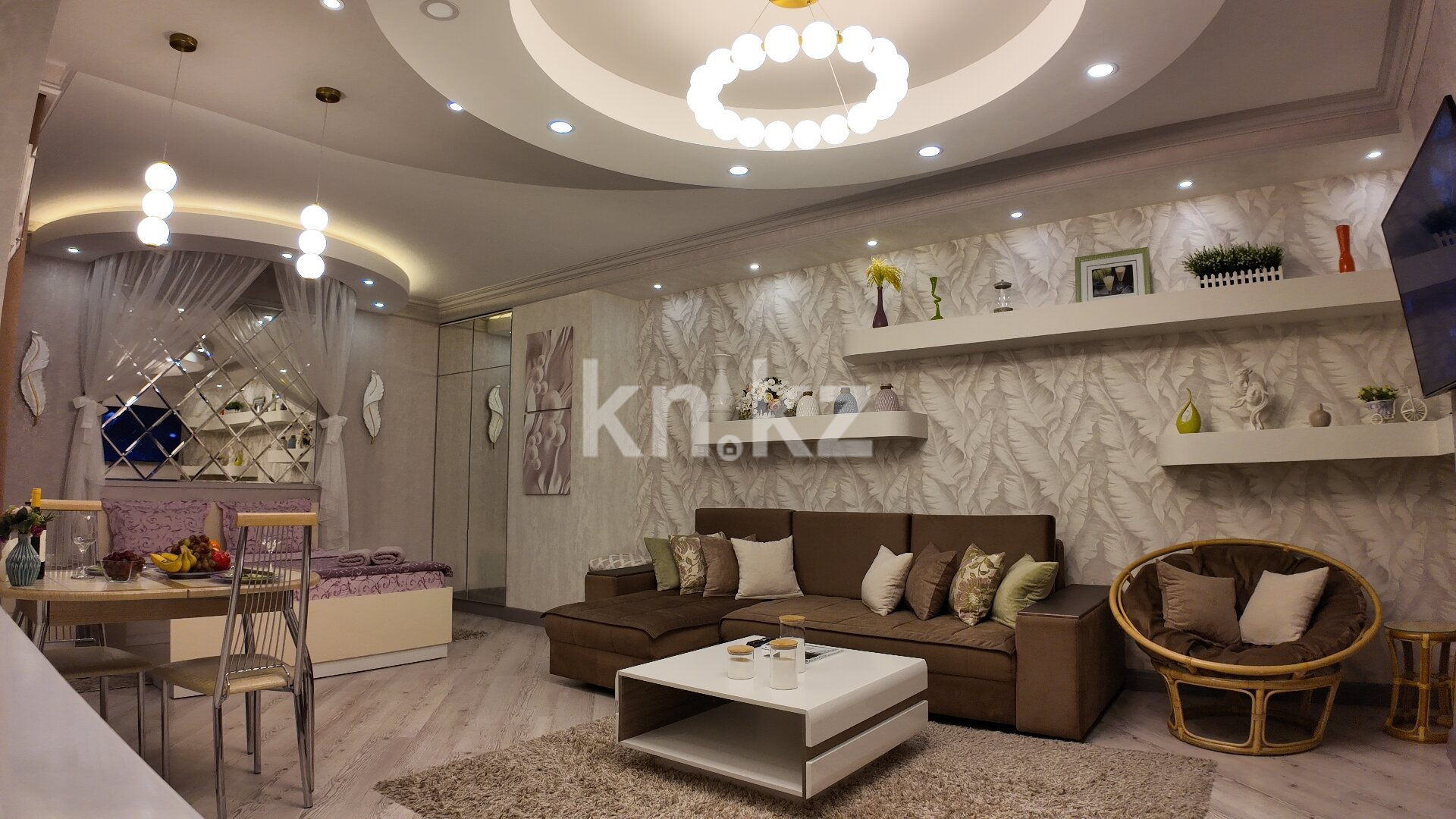 Аренда 1-комнатной квартиры посуточно, 54 м² в Алматы - фото 2