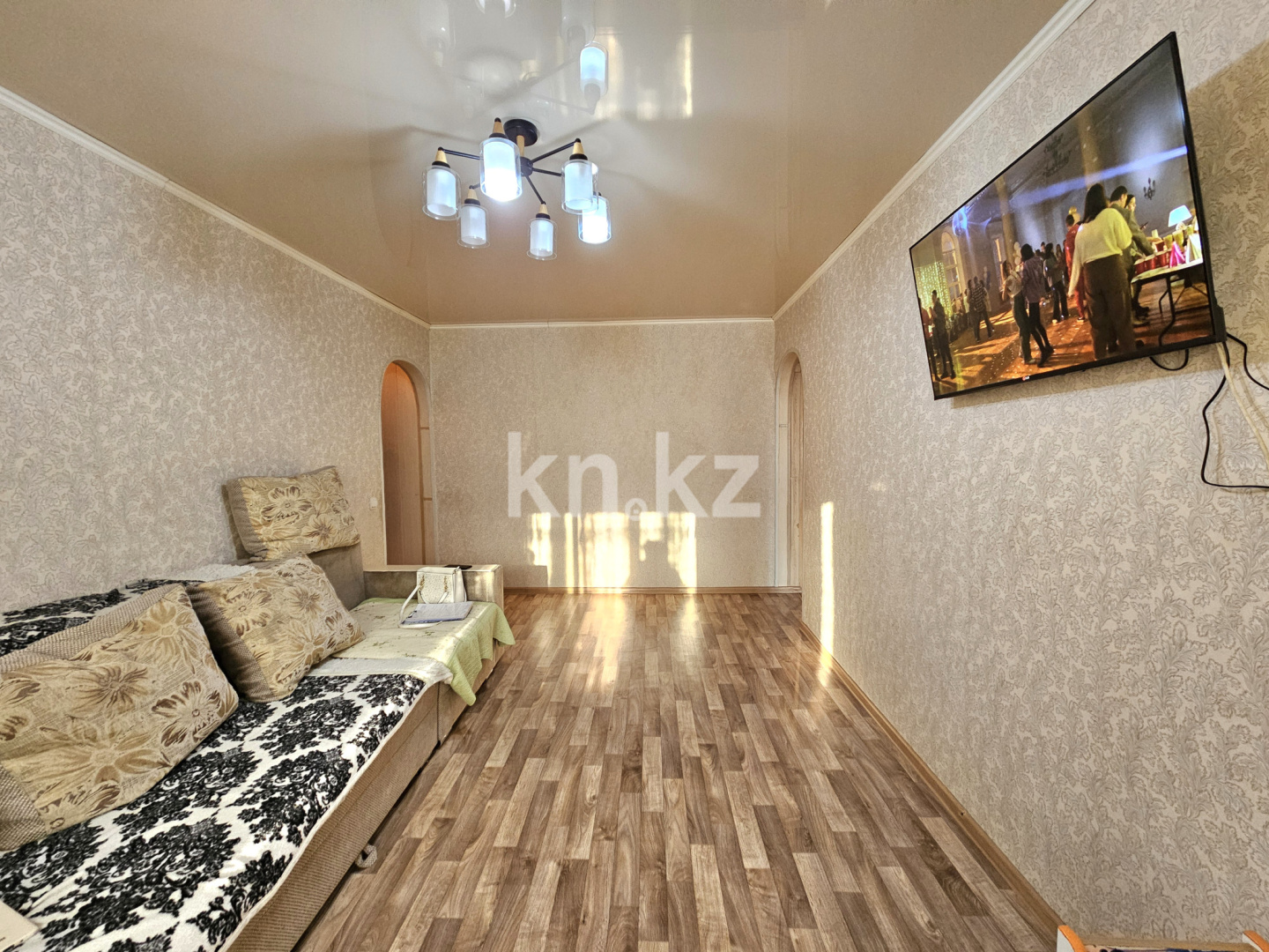 Продажа 3-комнатной квартиры, 60 м², мкр-н 9 в Алматы - фото 12